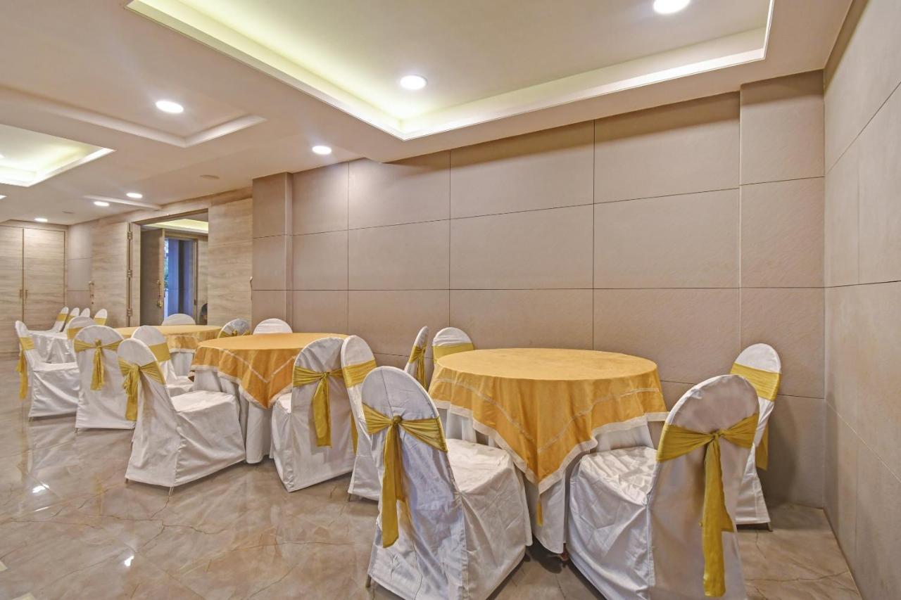 Super Townhouse Hotel All In One Near City Centre Salt Lake Солт-Лейк-Сити Экстерьер фото