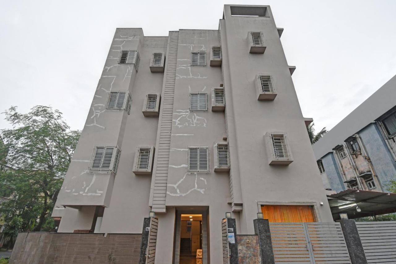 Super Townhouse Hotel All In One Near City Centre Salt Lake Солт-Лейк-Сити Экстерьер фото