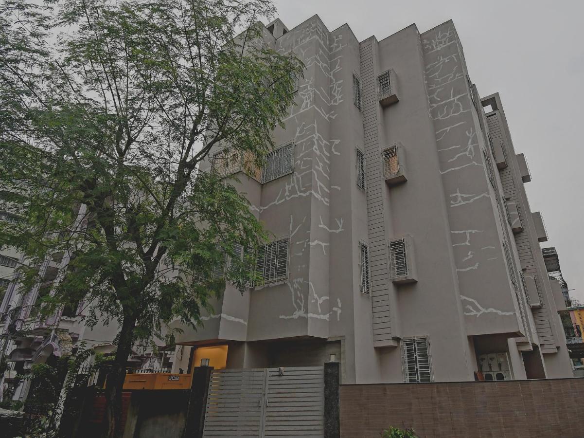 Super Townhouse Hotel All In One Near City Centre Salt Lake Солт-Лейк-Сити Экстерьер фото